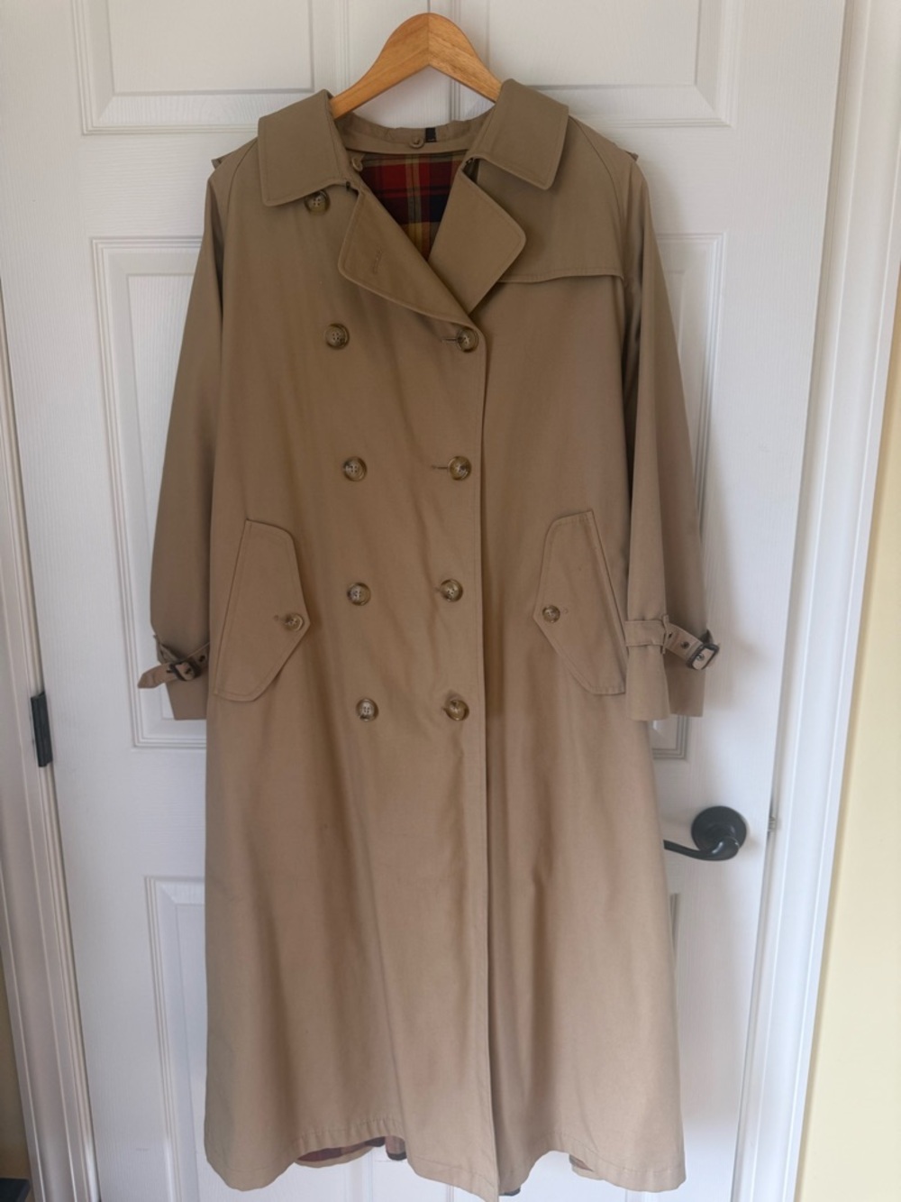 Vintage Classic Women Tan Long Trench Coat